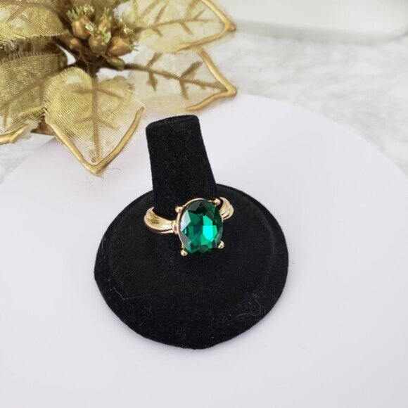 Jewelry Bundle Lot of 5 Green and Gold Tone Jewelry - Picture 5 of 12